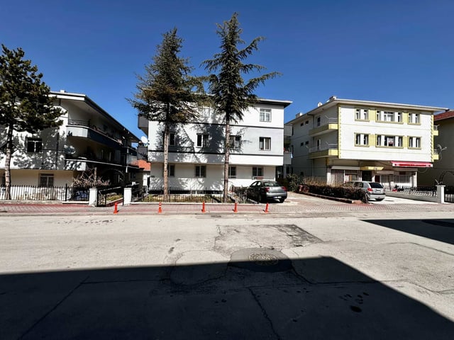 ÇANKAYA NACİ ÇAKIR MAH. ARA KAT SATILIK 3+1 DAİRE UYGUN FİYATLI
