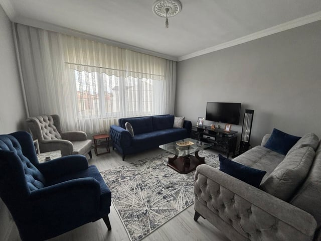 REMAX HAPPY'DEN ÇARŞI MERKEZDE TADILATLI SATILIK DAIRE