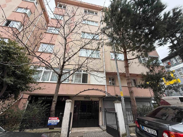 ÇEKMEKÖY ÇAMLIK MAH. METROYA 5 DK, ARA KAT BOŞ SATILIK 3+1 DAİRE