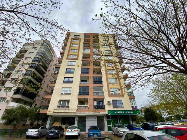 BAYRAKLI MANAVKUYU MAHALLESİNDE KİRALIK 3+1 BÜYÜK M2 DAİRE