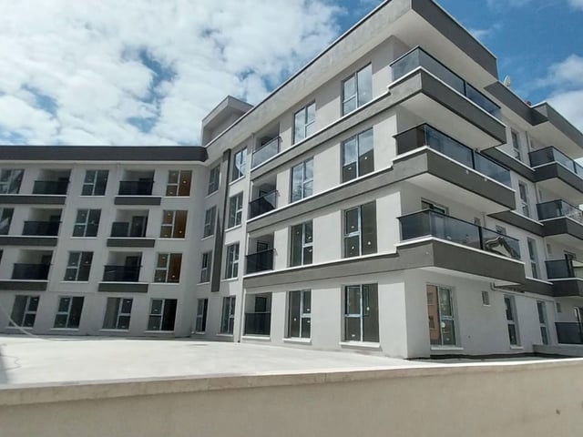 ÖVEÇLER KABİL CADDE YANİ LÜKS SATILIK 1+1 DAİRE
