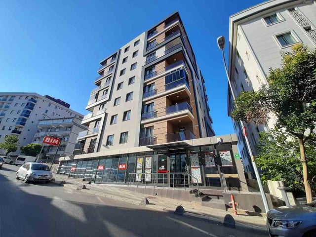 ÇEKMEKÖY TAŞDELEN 2+1 DAIRE BALKONLU KREDİYE UYGUN 85M² SATILIK