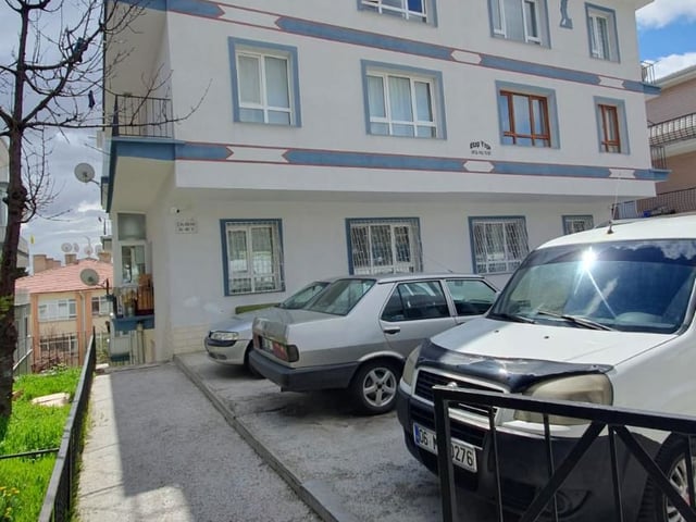 KEÇİÖREN İNCİRLİ MERKEZİ KONUMDA 3+1 YATIRIMLIK FIRSAT