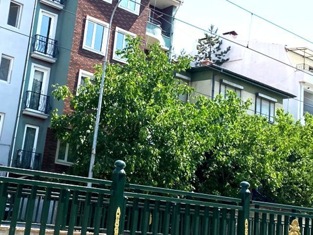 GÜLTEPE MH. HALK CD. KİRALIK ARAKAT 3+1 GENİŞ DAİRE