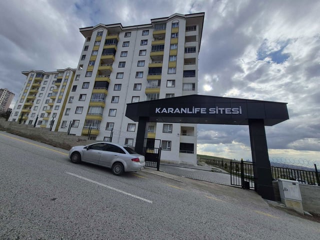 ZİRVEKENT KARANLİFE SİTESİN DE KİRALIK 3+1 DAİRE