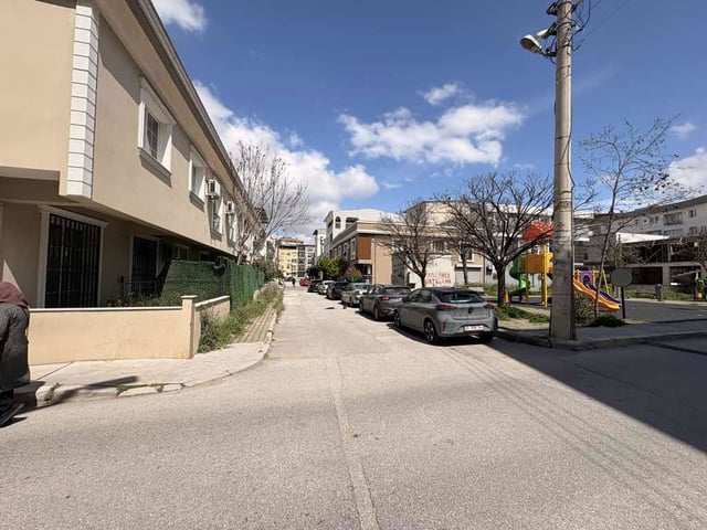 BUCA KURUÇEŞME MAHALLESİNDE KİRALIK 1+1 DAİRE