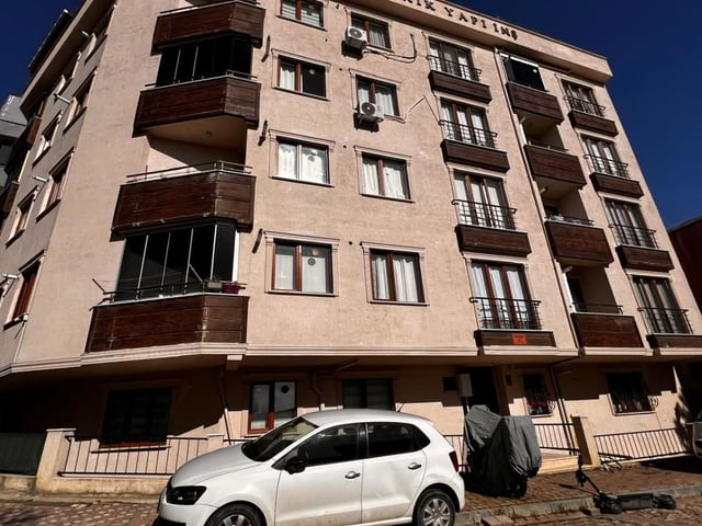 ÇEKMEKÖY MİMAR SİNAN MAH KİRACISIZ YENİ BİNADA SATILIK 2+1 DAİRE