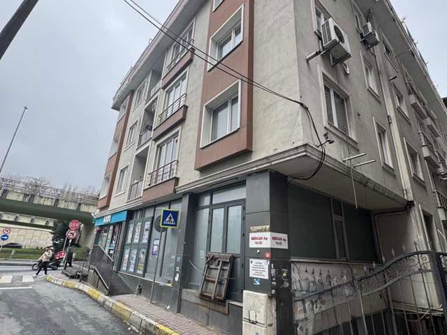 ŞİŞLİ PAŞA SIRACEVİZLER CAD. ÜZERİ ÖNÜ AÇIK ASANSÖRLÜ DUBLEKS DAİRE