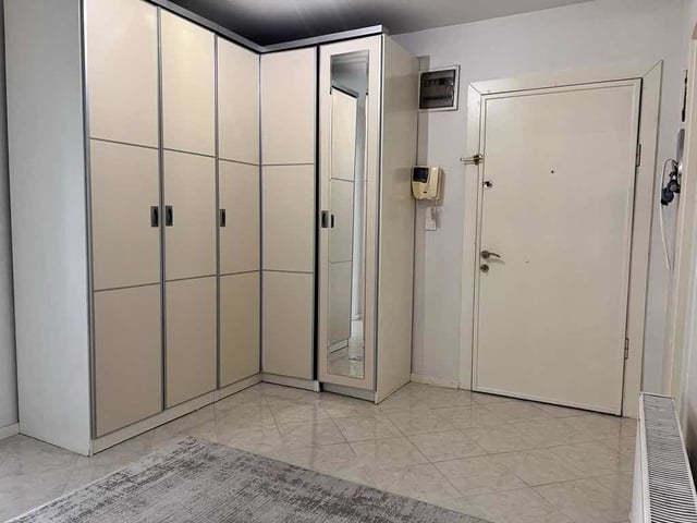 BEYLIKDÜZÜ PARLAMENTERLER SITESINDE KIRALIK HAVUZ  CEPHE 3+1