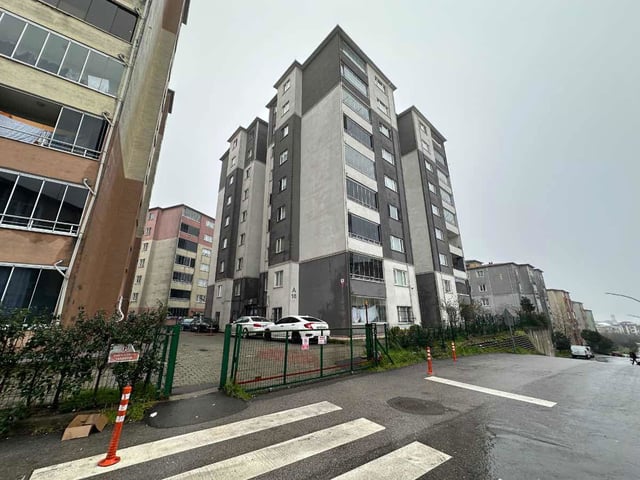 ÇAĞDAŞKENT ÇAYIROVA SEMT KONAĞI KARŞISI A10 BLOK 3+1 DAİRE