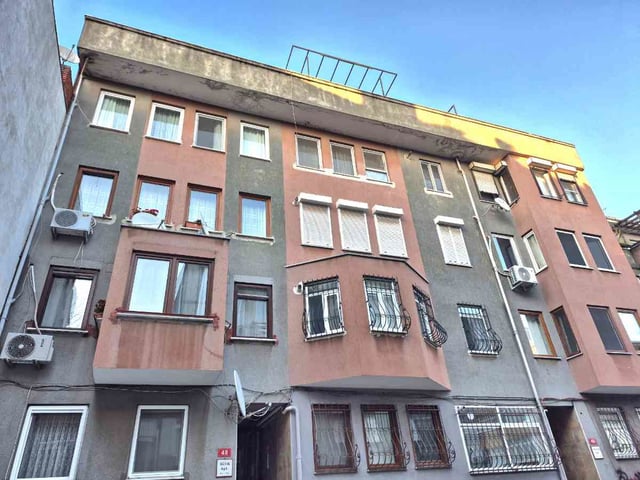 KADIKÖY ACIBADEM DÖRTYOL KOMBILI FIRSAT SATILIK DUBLEKS DAIRE