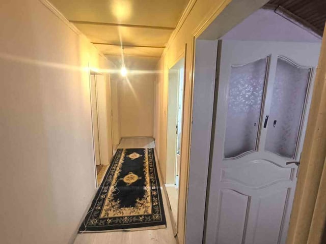 SARIGAZİ'DE METROYA YAKIN SATILIK 2+1 ÇATI KATI DAİRE