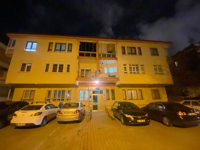 KEÇİÖREN PINARBAŞIN'DA HASTAHANE YAKINI SATILIK KOT 1 DAİRE