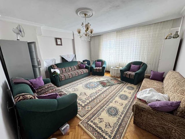 TELSİZLER MAH. CADDEYE YAKIN ŞEHİR MANZARALI SATILIK 2+1 DAİRE