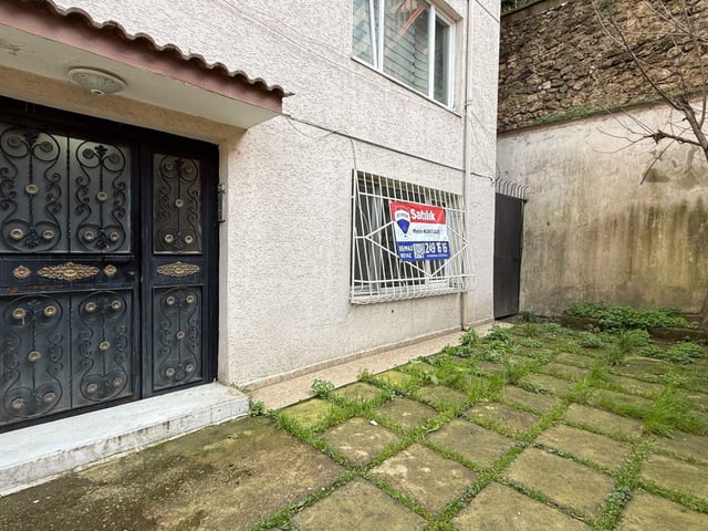 REMAX BEYAZ OSMANGAZIDE SATILIK DAİRE
