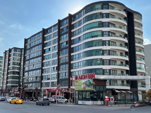 AKIN 688 SİTESİN DE SATILIK BÜYÜK TİP 2+1 DAİRE