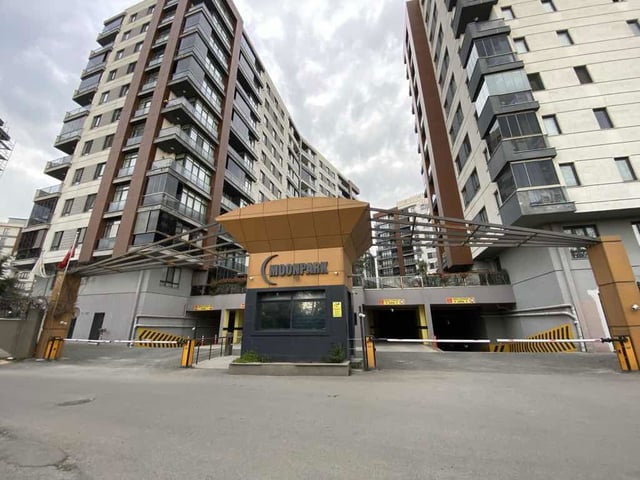 ÇEKMEKÖY TAŞDELEN MOONPARK SİTESİNDE GENİŞ M2 BALKONLU 1+1 DAİRE