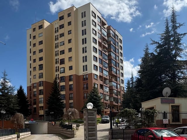 ÇIĞDEM MAHALLESI HÜNER SİTESİNDE GENİŞ VE KONFORLU 4+1 DAİRE