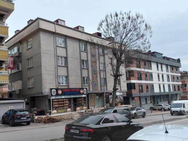 ERDAL ÖZBEK'TEN ÇAKMAK METROYA KOMŞU 3+1 DAIRE
