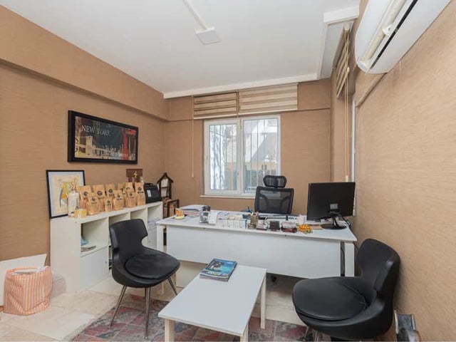 MEYDAN KAVAĞI’NDA 160 M² DEPOLU SATILIK DAİRE