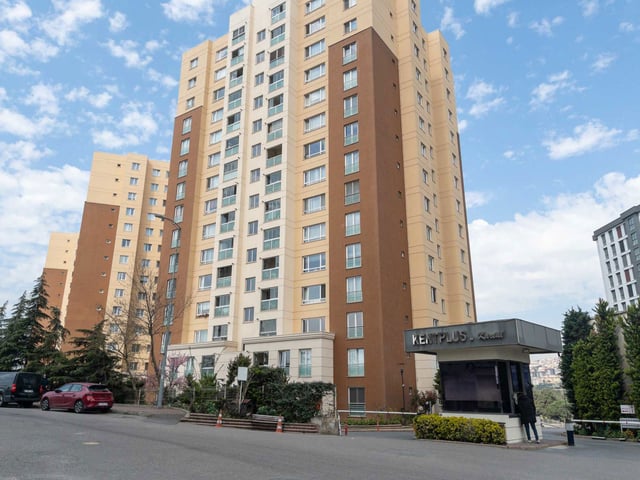 KARTAL KENTPLUS SITESINDE 4,5+1 EMSALSIZ SATILIK DAIRE