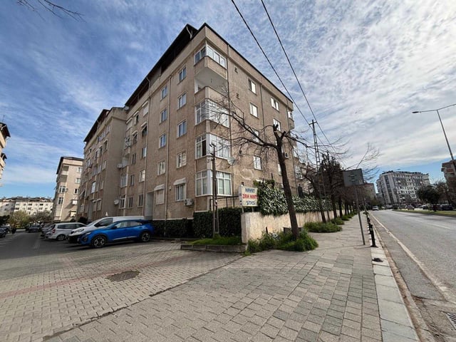 TUZLA VATAN CADDESİ ÜZERİNDE EŞYALI 5+2 DUBLEX SATILIK DAİRE