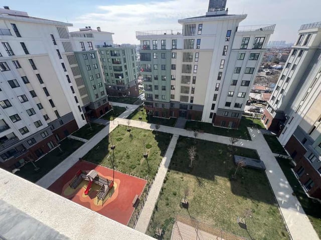 TOZKOPARAN MERTERDE SİTE İÇİ 2+1 GENİŞ FERAH DAİRE
