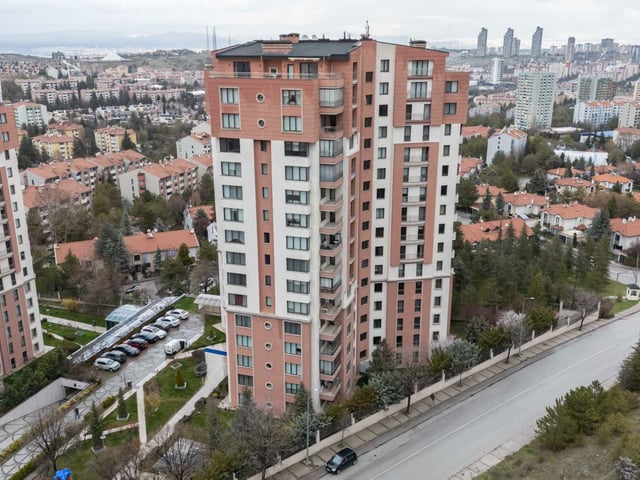 ROYAL CITY'DE MUHTEŞEM MANZARALI 4+1 SATILIK DAIRE