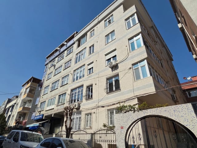REMAX KAYA CİHANGİR MAHALLESİ ARA KAT 2+1 SATILIK DAİRE