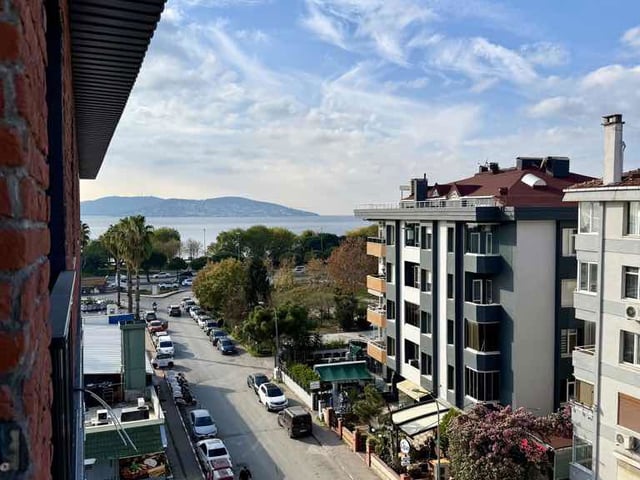 KARTAL KORDONBOYUNDA SATILIK İLK PARSELDE DAİRE
