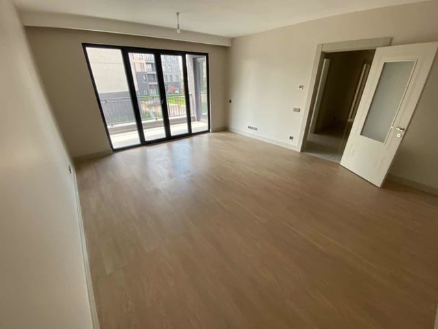 REMAX YAZ'DAN EMLAK KONUT SİTESİNDE ARA KAT 3+1 SATILIK DAİRE