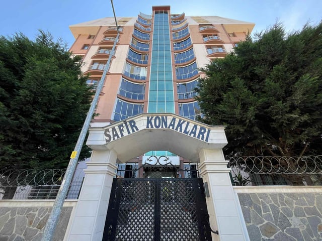 ÇORLU HÜRRİYET MAHALLESİ SAFİR KONAKLARI’NDA SATILIK 3+1 DAİRE