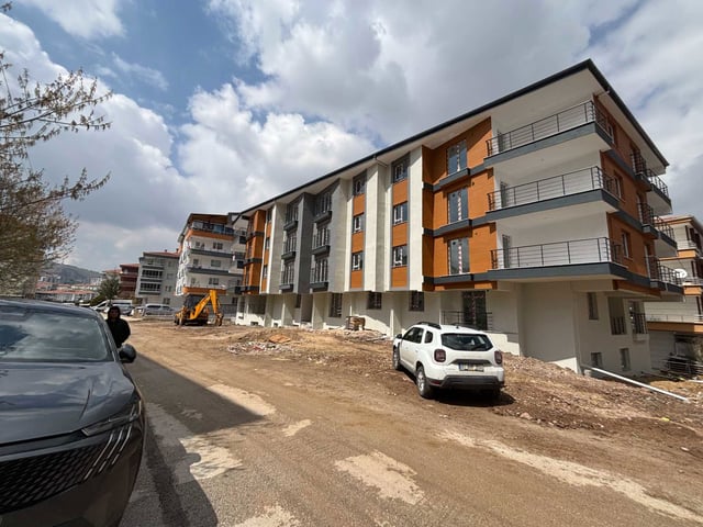 KARAPÜRÇEK 315. SOKAKTA SIFIR OTURUMA HAZIR DAIRE