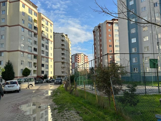 ÇERKEZKÖY VELİAPORT SİTESİ OSB YANI KİRALIK 2+1 DAİRE