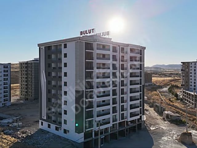 BULUT RENOVİA DA SATILIK EN GÜZEL CEPHE VE BLOKTA ARA KAT
