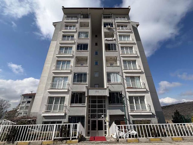KARAGÖZ TOKİ KONUTLARINDA FULL YAPILI ARA KAT 2+1 KİRALIK DAİRE