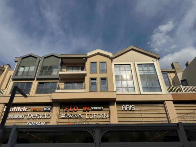 REMAX HÜR HEDIYE KÜÇÜK'TEN CADDE 54'TE EŞYALI KIRALIK