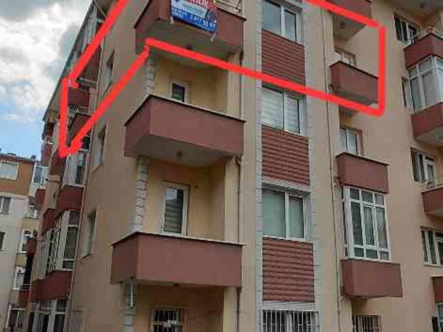 LÜLEBURGAZ SİTELER MAH. DE 2+1 ARA KAT MERĶEZİ KONUMDA SATILIK