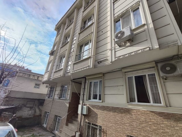 KÜÇÜKKÖY MERKEZ AYKUTOĞLU AVM KARŞISI BAHÇELİ 1+1 DAİRE