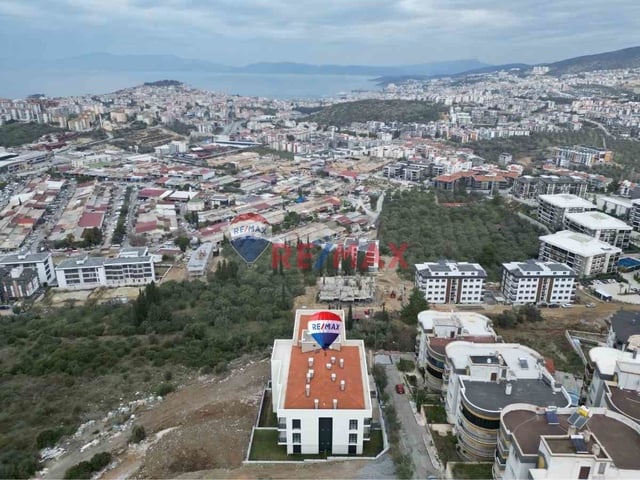 KUŞADASI DEĞIRMENDERE’DE DENIZ MANZARALI-HAVUZLU 2+1 SIFIR DAIRE...