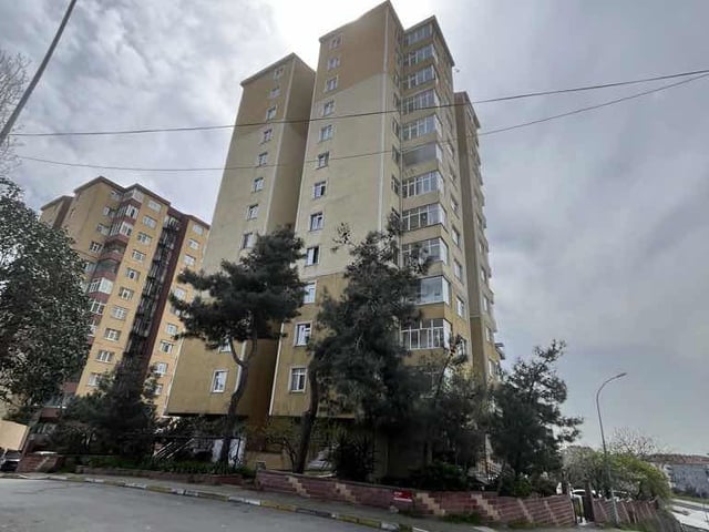 ALTAYÇEŞME’DE ULAŞIMIN MERKEZİNDE, ÖNÜ AÇIK FERAH YAŞAM ALANI.”