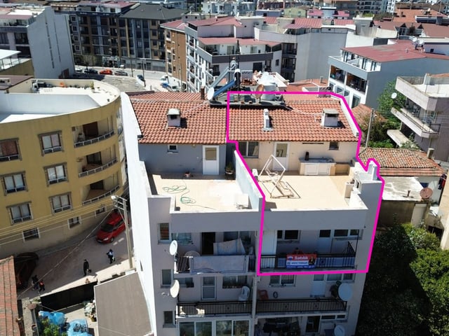 SEFERIHISAR MERKEZ DE GENIŞ 3+1 DUBLEKS SATILIK TERASLI DAIRE