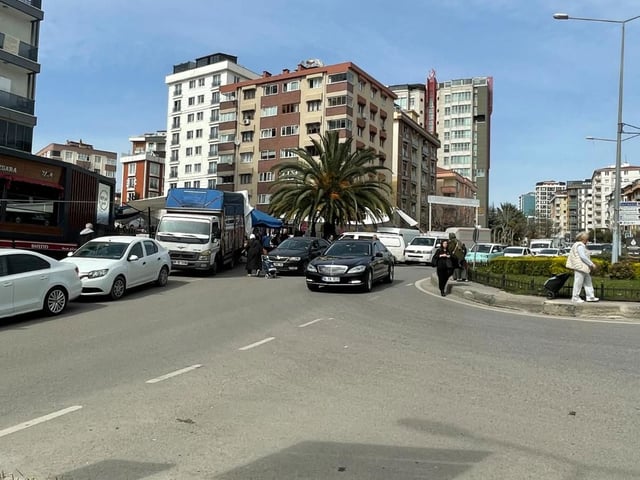 ATALAR ÇANAKKALE CAD. ÜSTÜNDE HARİKA KONUMDA SATILIK 2+1 DAİRE
