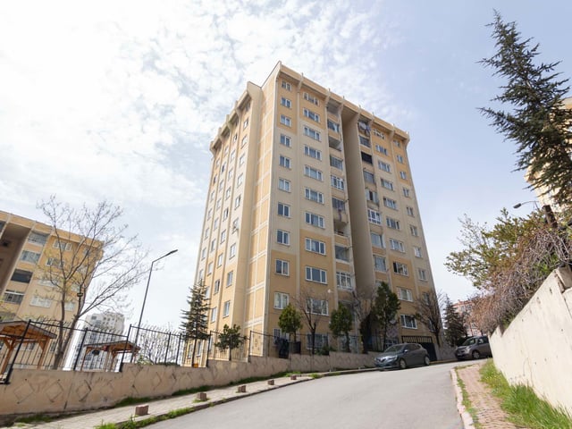 AKTAŞ TOKİ KONUTLARINDA 3+1 SATILIK DAİRE