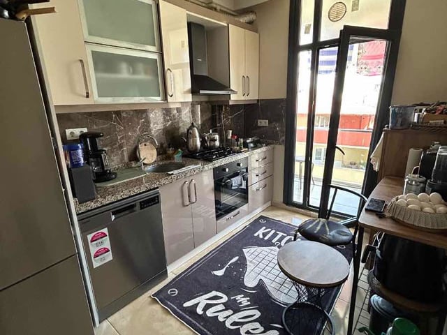 PENDIK GÜLLÜBAĞLARDA MERKEZI LOKASYONDA EBEVENY BANYOLU SATILIK 3+1 ARAKAT DAIRE