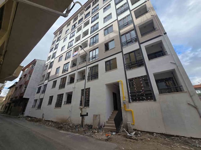 REMAX DOĞU'DAN KÜLTÜR MAHALLESİNDE YATIRIMLIK SATILIK 1+1 DAİRE