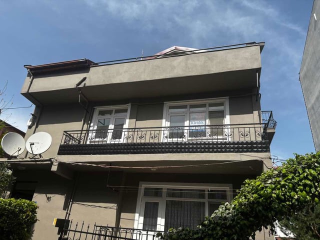 DERİNCE ÇENESUYU’NDA VİLLA KONSEPTİNDE KİRALIK DAİRE
