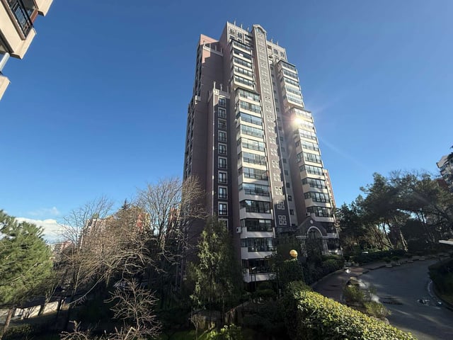 BAHÇEŞEHİR MERKEZ MANZARALI BOŞ D TİPİ DAİRE