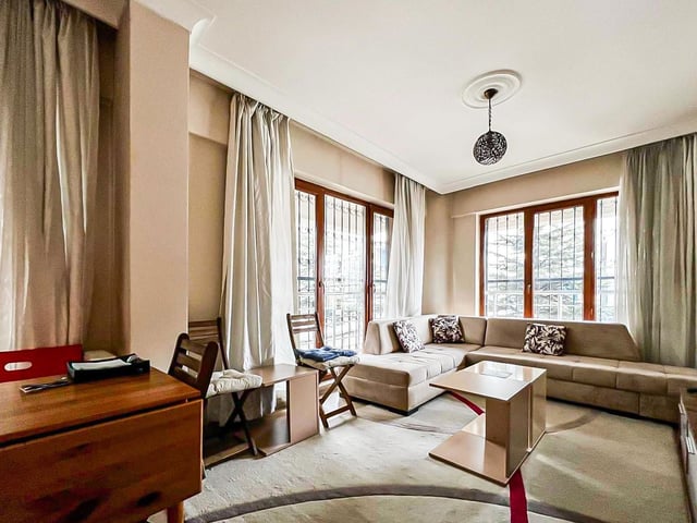 KARŞIYAKA MH. SATILIK YÜKSEK GİRİŞ EŞYALI 2+1 DAİRE