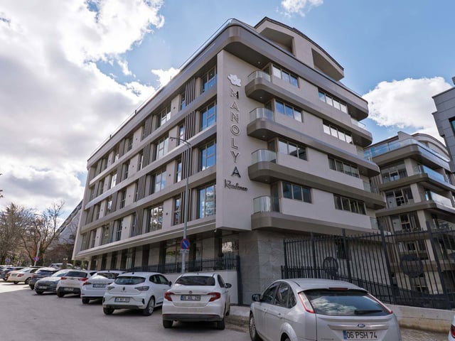 MANOLYA REZİDANS A BLOK’TA ŞEREFİYESİ YÜKSEK KİRALIK BÜYÜK TİP 1+1